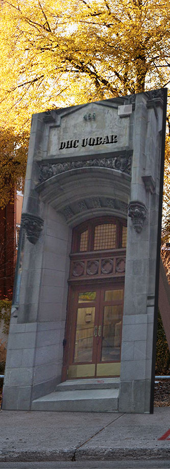 DHC 465 entrance